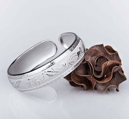 夢金華純銀手鐲 千足銀荷花福圖案的優雅之選